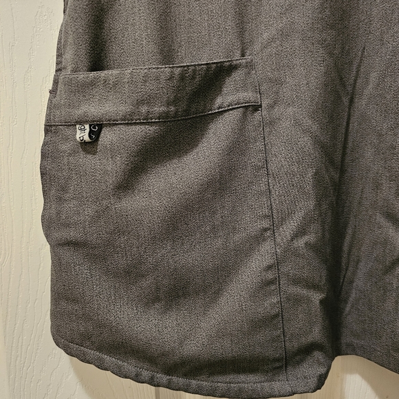 Scrub Top - Picture 2 of 2